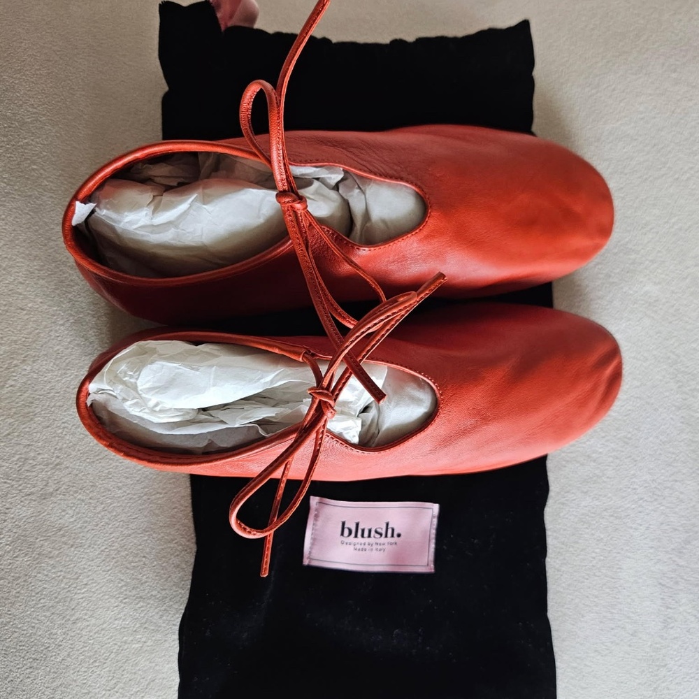 blush. Tulipe Flats in the color "Mattone" (Size 38 EU/8 USA)